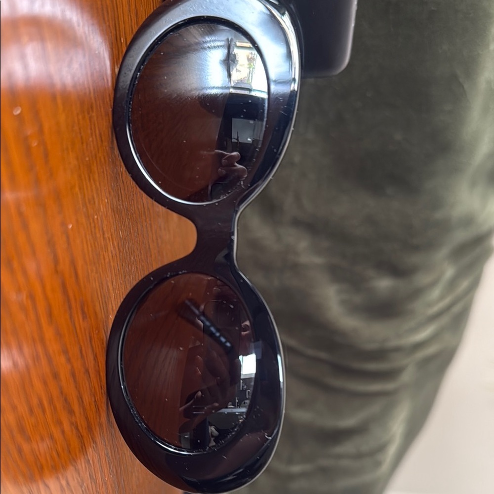 Versace Glossy Black Sunglasses - Picture 2 of 5